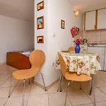 Anka Apartment Primosten