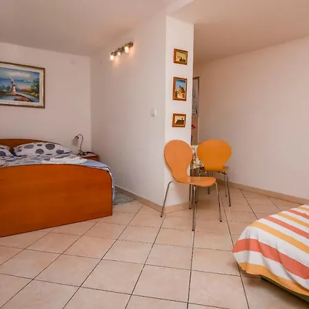Appartement Anka Primošten