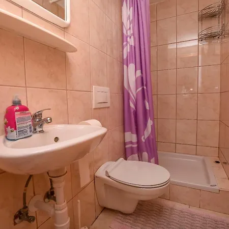 Anka Apartment *